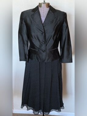 Talbots Vintage 2pc Jacket/Skirt Suit Size 4